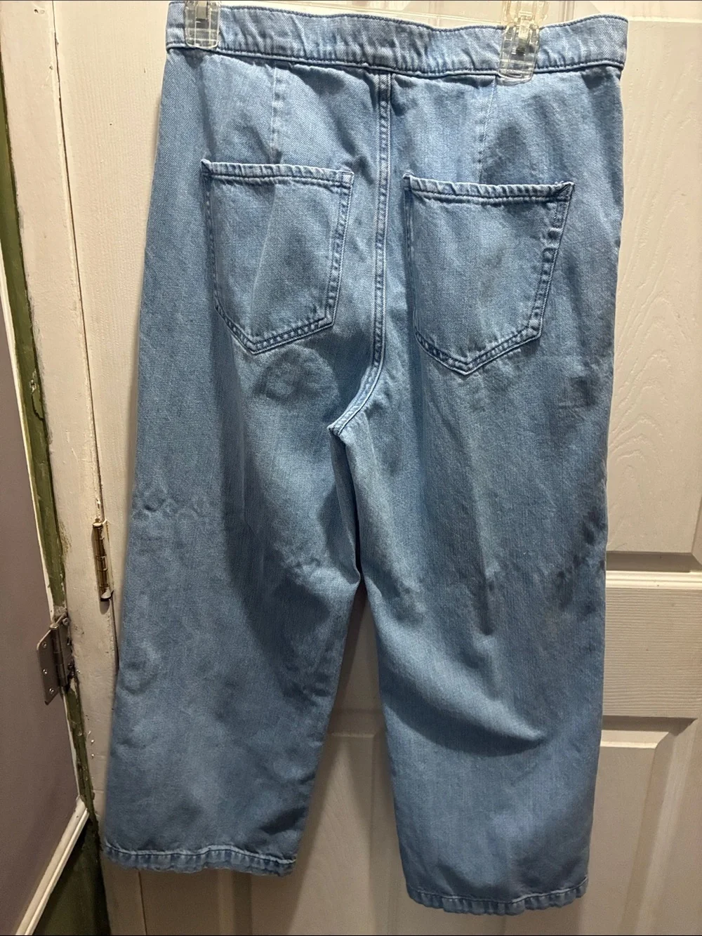 Express Light Blue Women’s Relaxed Jeans